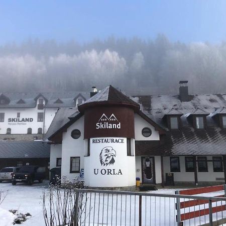 Penzion U Orla Petrikov  Buitenkant foto